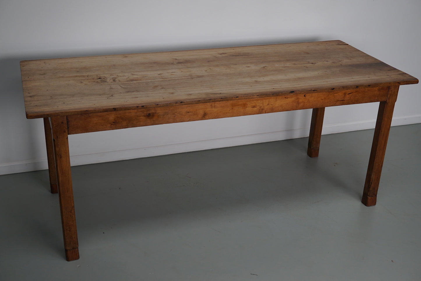 Antique Elm Early 20th Century French Rustic Farmhouse Dining Table