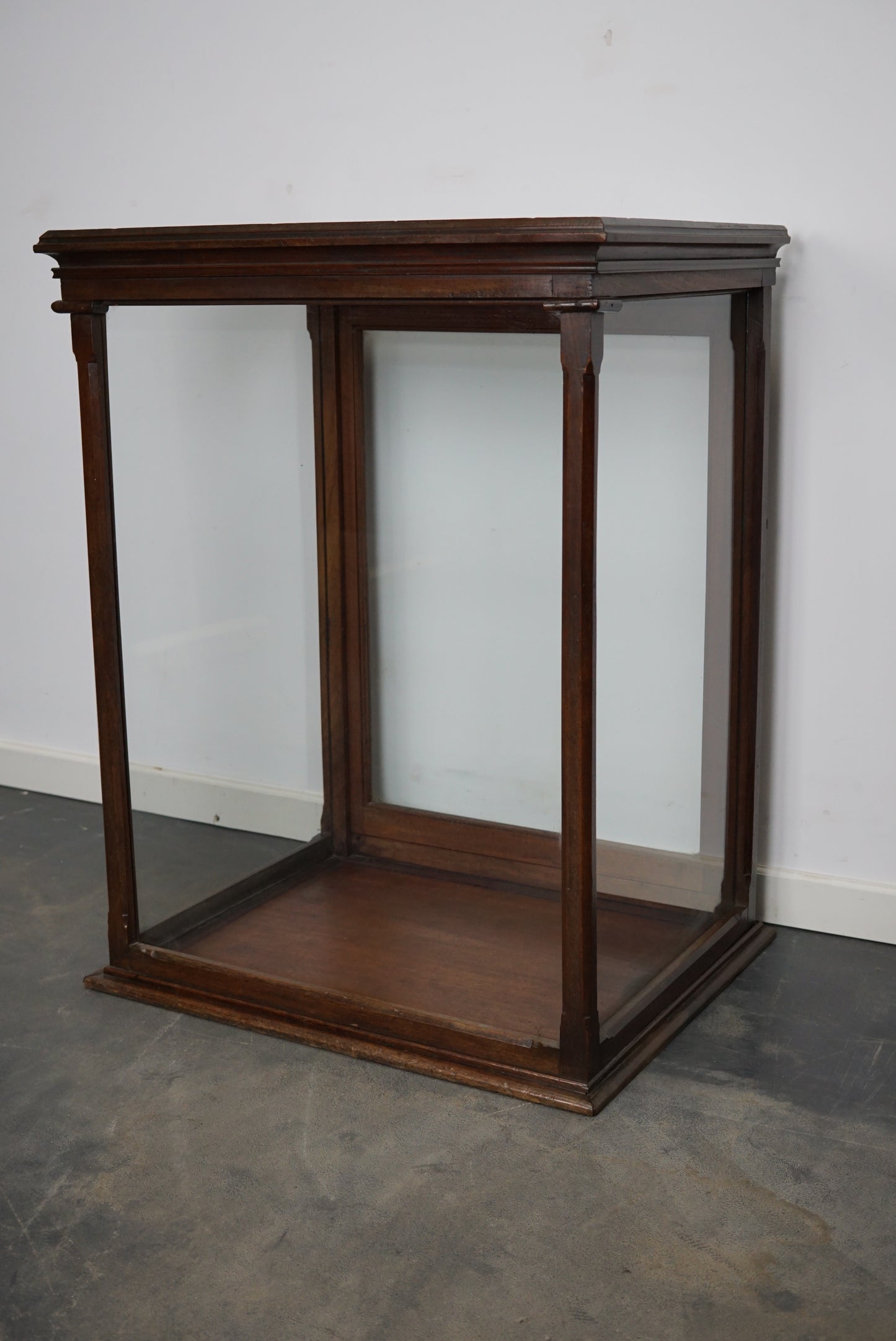 Victorian Mahogany Museum / Shop Display Cabinet or Vitrine, Late 19th Century