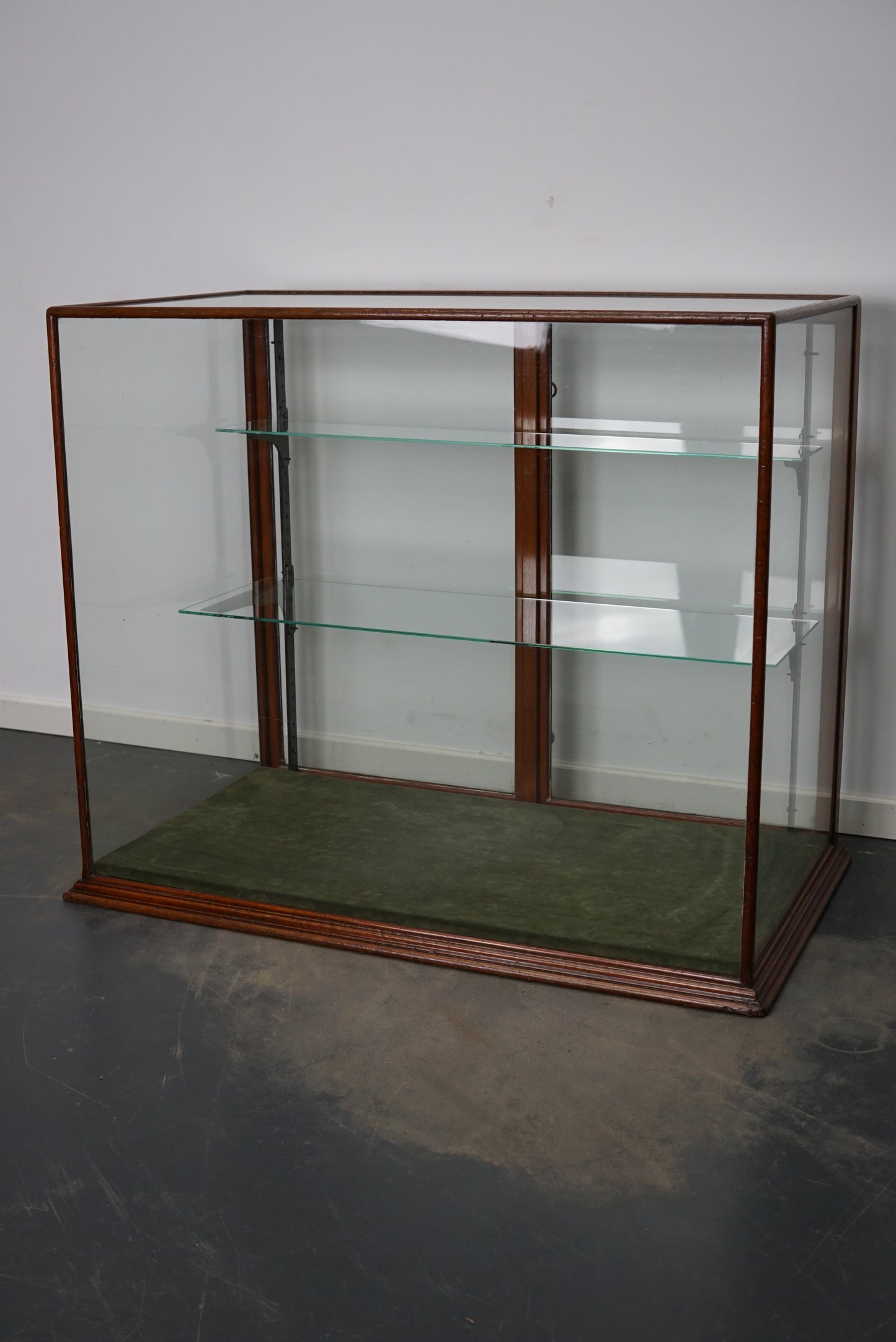 Victorian Mahogany Shop Display Cabinet / Counter or Vitrine, Late 19th Century