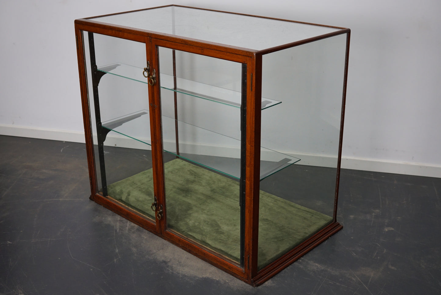 Victorian Mahogany Shop Display Cabinet / Counter or Vitrine, Late 19th Century